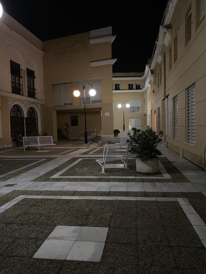 Apartamento Centrico “Los Pajaritos” Con Garaje. Jerez de la Frontera Exterior foto